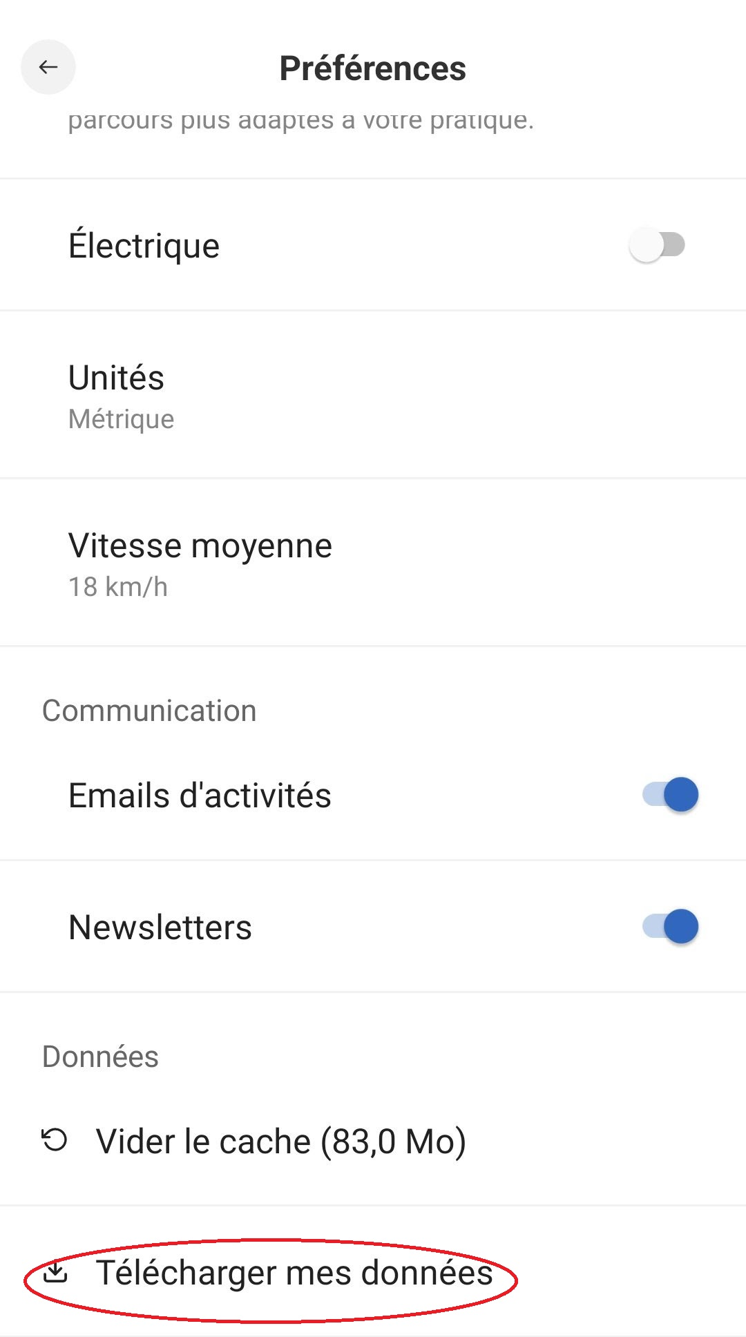 Capture d'écran de l'application Géovélo sur la page paramètre. Le bouton Télécharger mes données est entouré